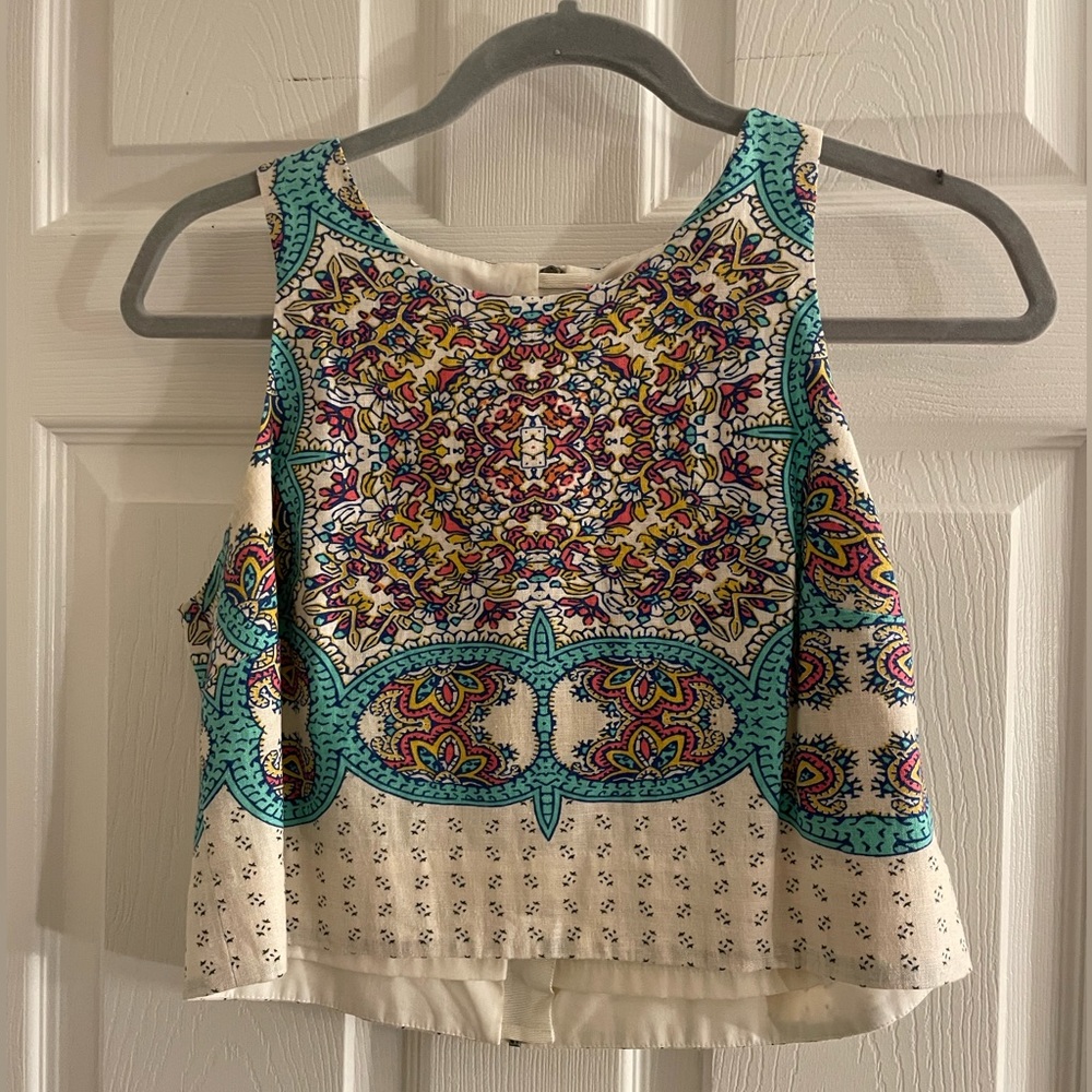 Anthropologie Cute Crop Top